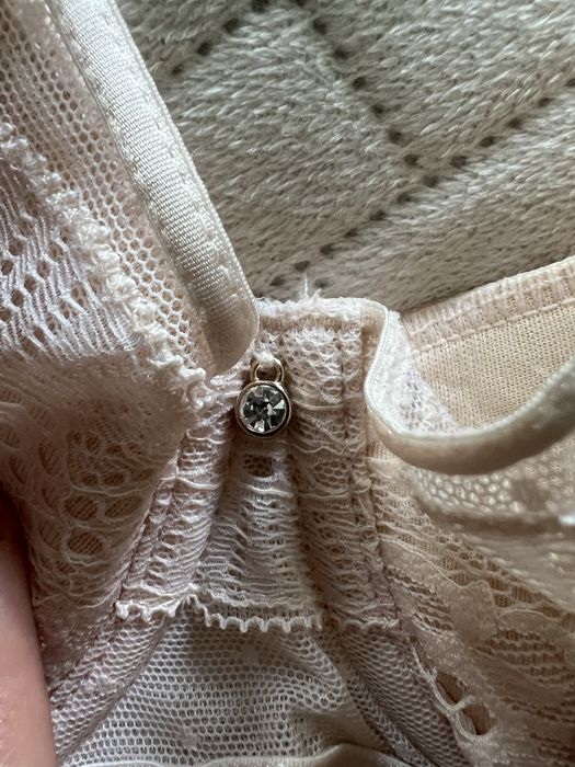 Biustonosz Esotiq 65E