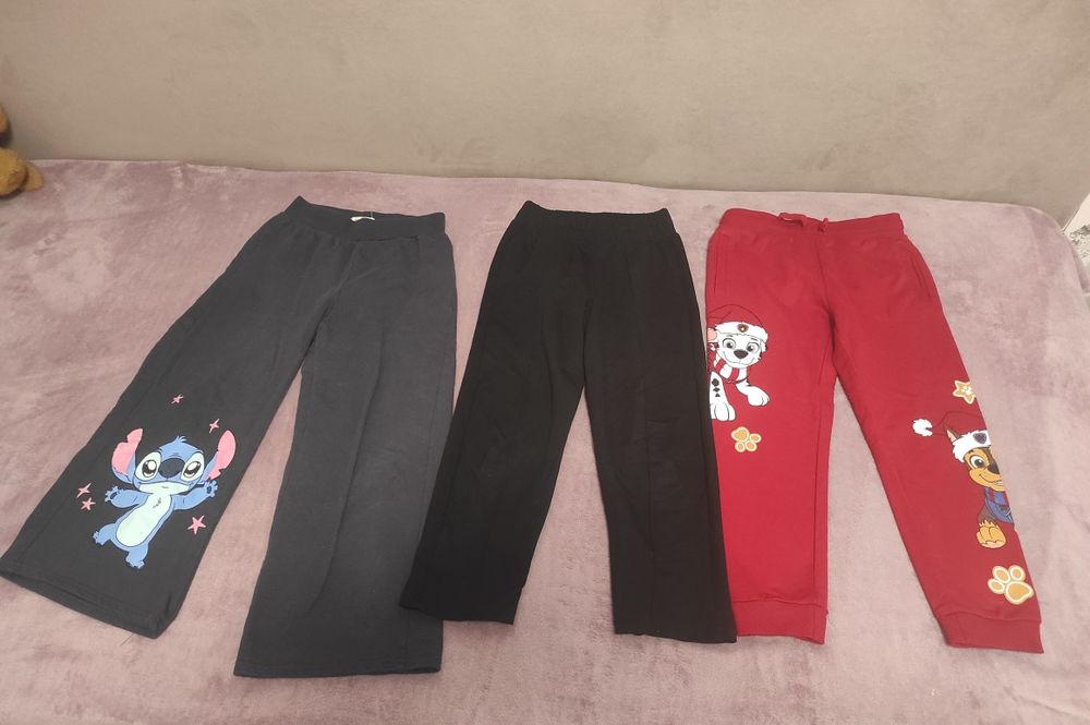 Кофточки та штанці на дівчинку