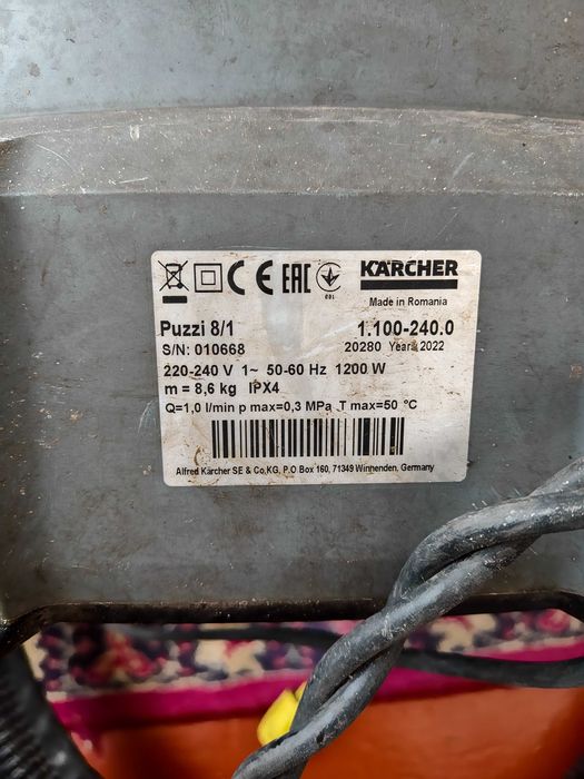 Мийний пилосос Kärcher Puzzi 8/1 (на запчастини або під відновлення)