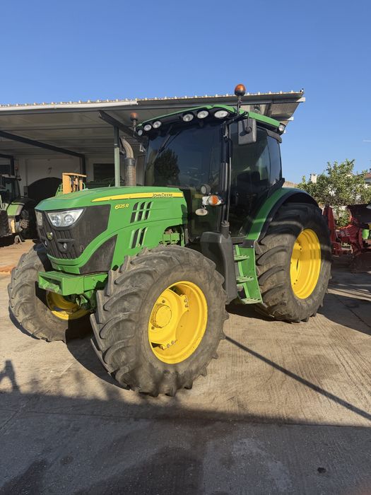John deere 6125R