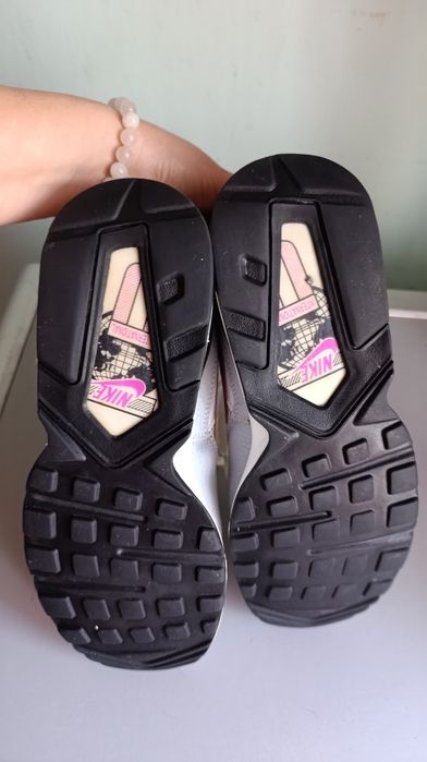 Жіночі кросівки, красовки Nike Air Max ST