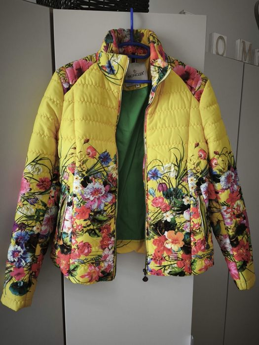 Piękna kurtka z pierzem