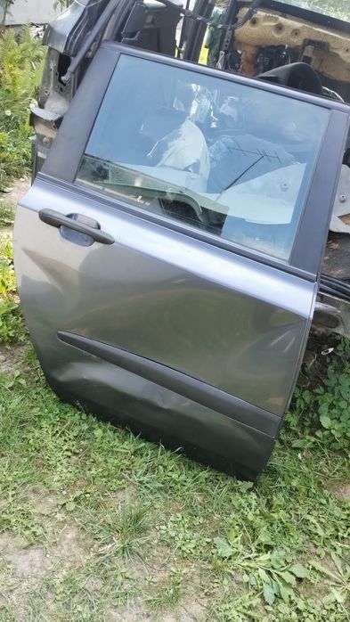 Передня пасажирська дверка Fiat stilo multiwagon 1,9 jtd 2005 р