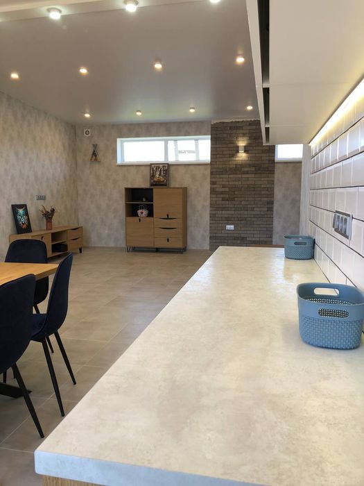 Продаётся новый дом в Обуховке в закрытом охраняемом городке с ремонто