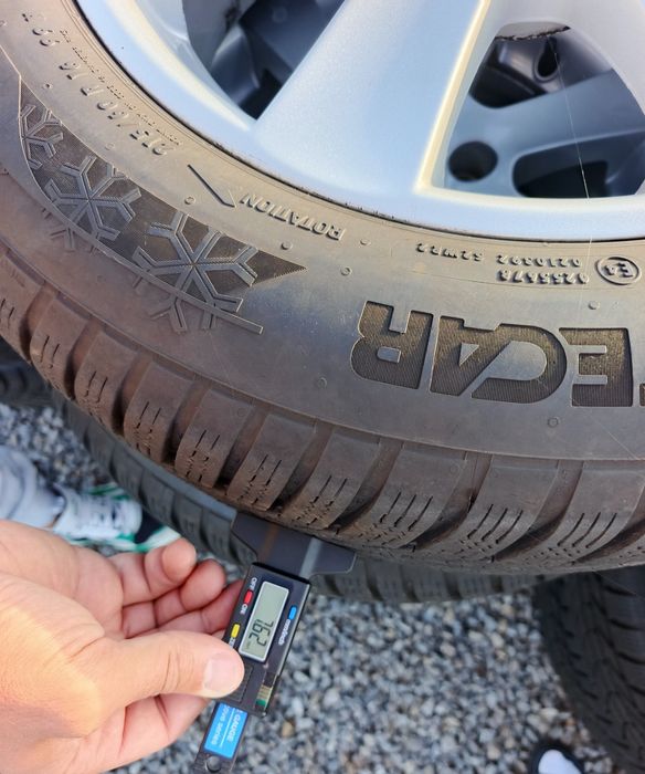 Felgi Borbet + opony 215/60 R16 ,5x108 Ford