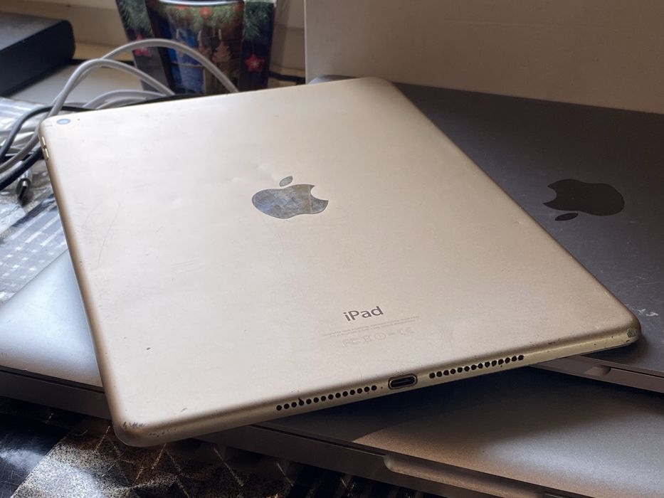 IPad Air 2 64gb, акб 100