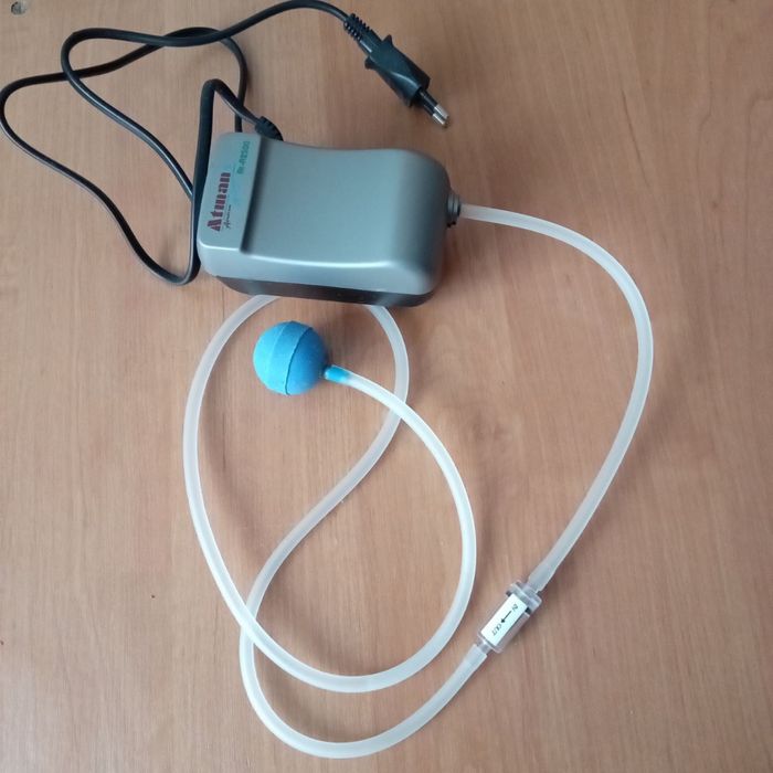 Аквариумный компрессор