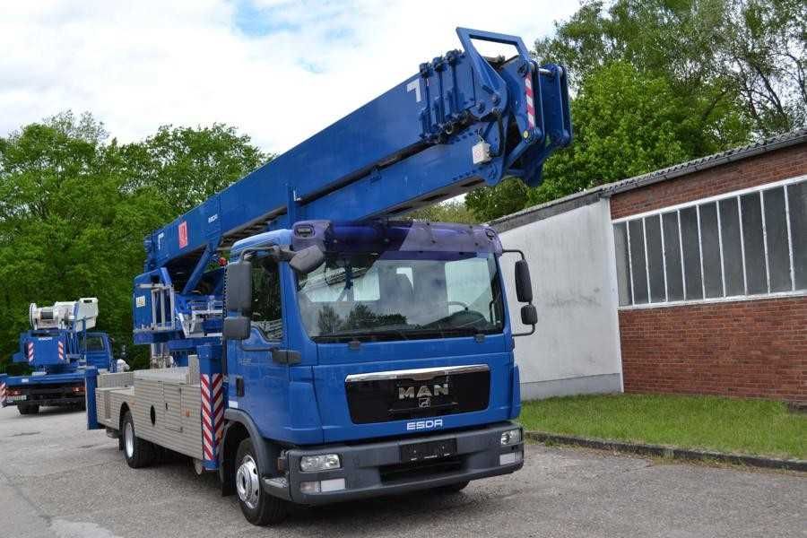 Klaas K31-40 TS z dwuosobowym podestem roboczym, 2011 rok, MAN 12.220