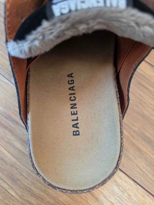 Balenciaga klapki Dumbo