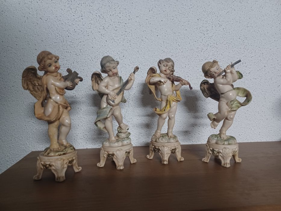 Estatuetas Quarteto de Músicos Anjos em resina + Anjo