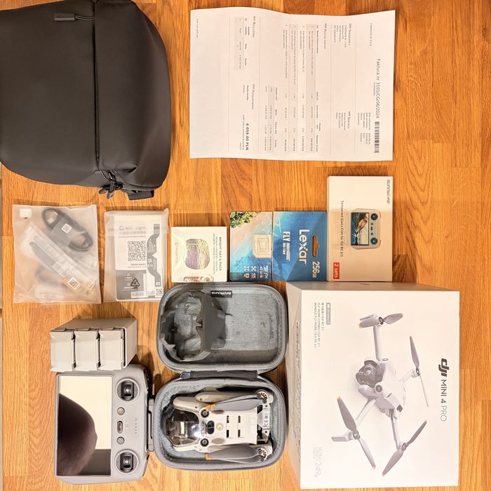 Dron DJI Mini 4 Pro Fly More Combo (RC2) idealny DJI care gratisy