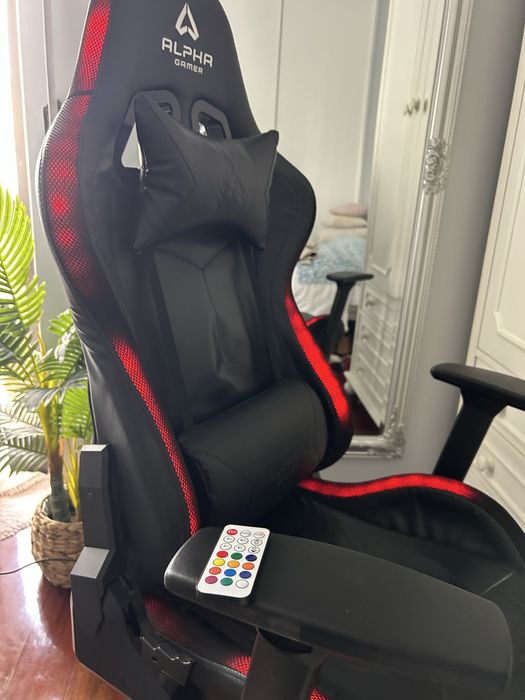 Cadeira Gaming ALPHA GAMER Cygnus RGB (Max 130 kg - Classe 4 - Preto]