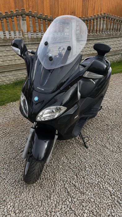 Piaggio X9 Evolution 125 cm, kat B, kufer, dwa kaski.