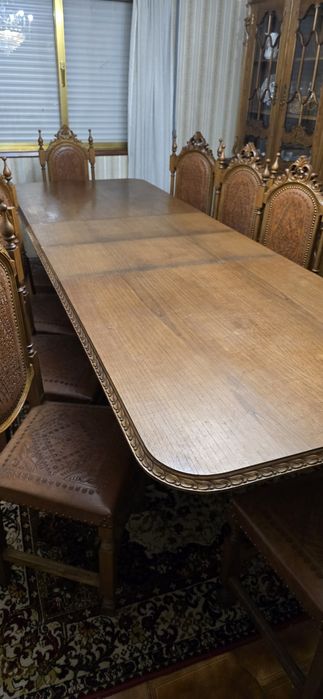 Mesa extensível com cadeiras