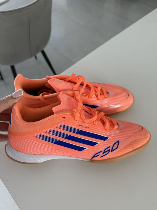 Halówki adidas F50 jak NOWE 39 1/3