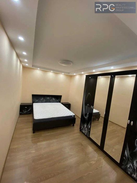 Продається 2к. квартира, вул. Космонавта Поповича. рк