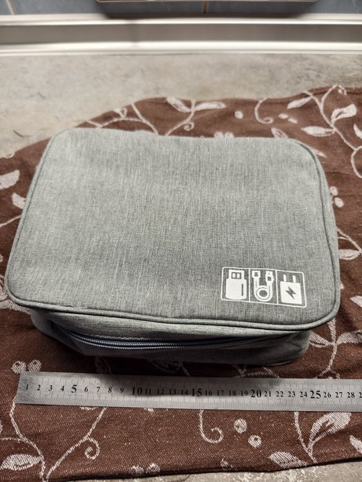 Дорожная сумка органайзер для кабелей, аксессуаров