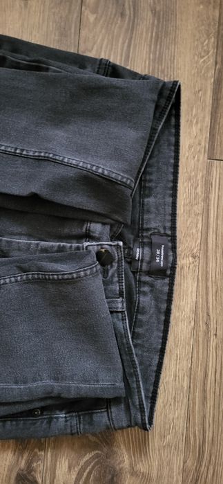 Spodnie jeansy Skinny firmy House rozm 30/34