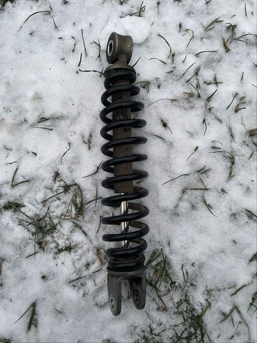 Продам амантизатори до ямахи джог