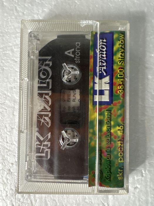 IO - gra na Commodore 64 od Zeppelin Games - polskie wydanie LK Avalon