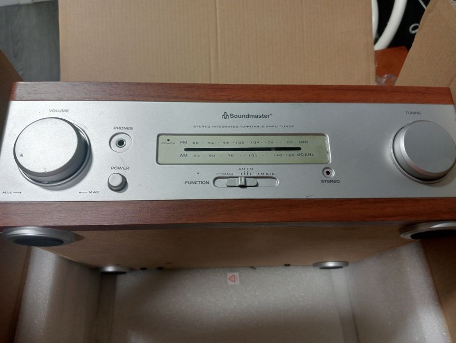 Gira discos com ligação mp3