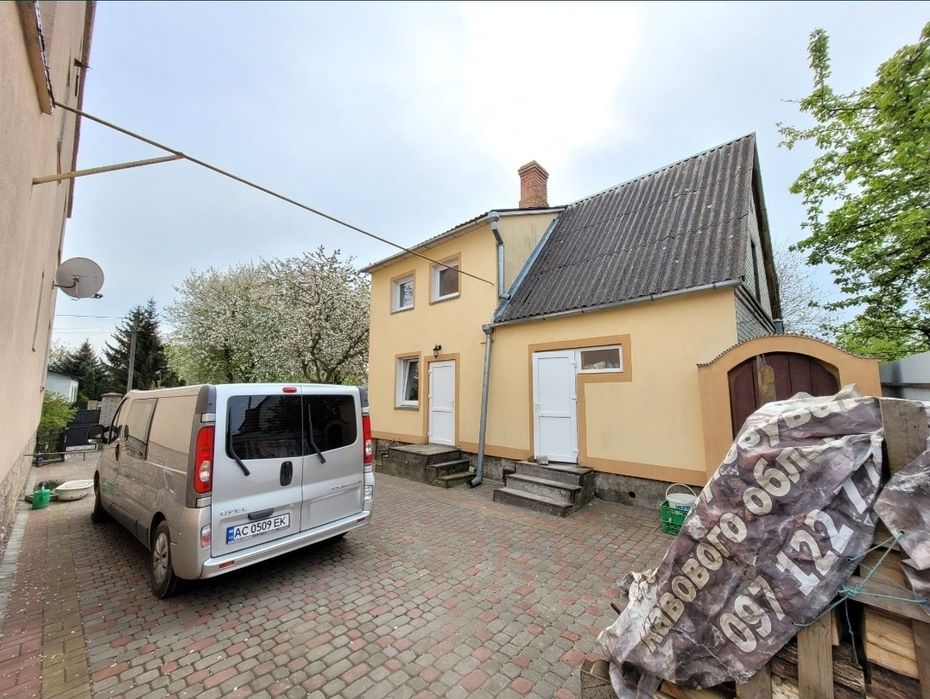 Липинський масив!Об'їзна! Північний ринок поруч! 2п,185м,11сот! 175000