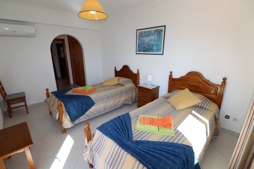 Excelentes apartamentos, T2 para 4-6 pessoas, Piscina, Ferreiras-ALBUFEIRA