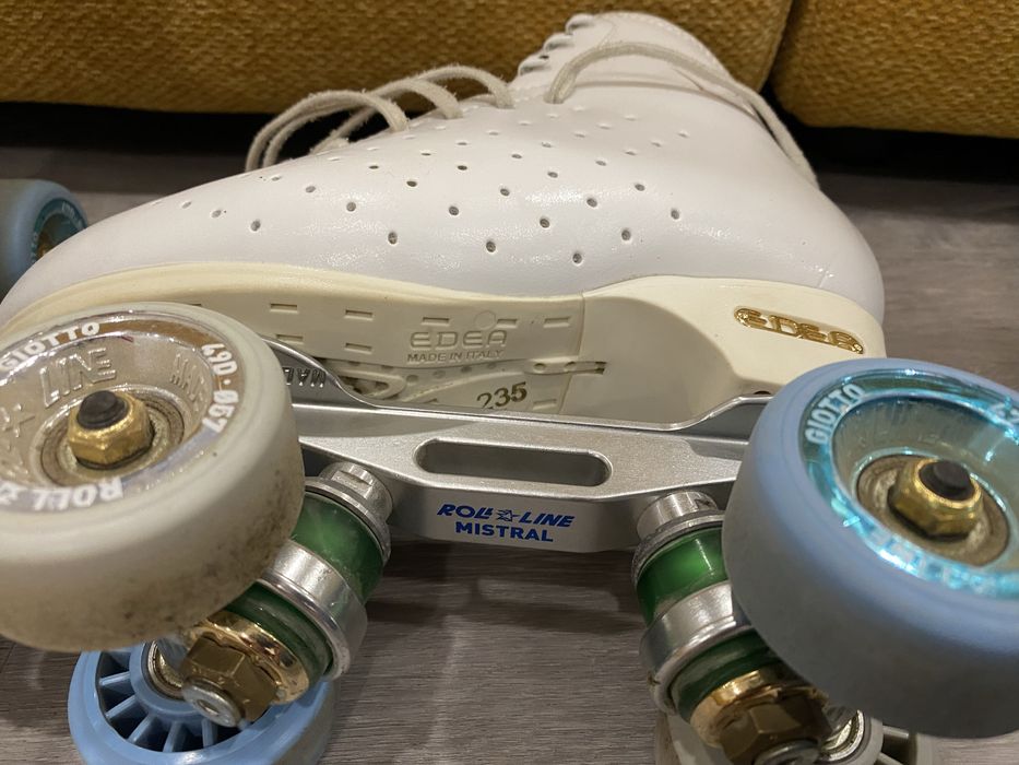 * Patins EDEA 235*