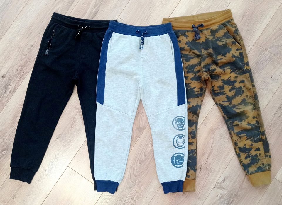 Dresy SMYK ciepłe spodnie chłopięce całość