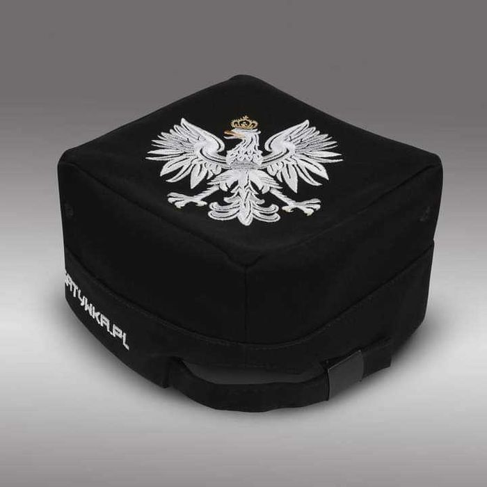 Czarna Rogatywka M