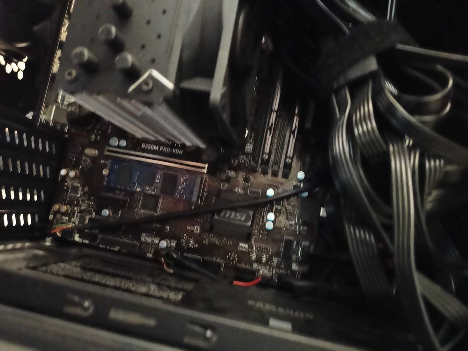 Mocny PC: Intel i7-7700K | 32GB RAM HyperX | SSD | Kompaktowy i Cichy