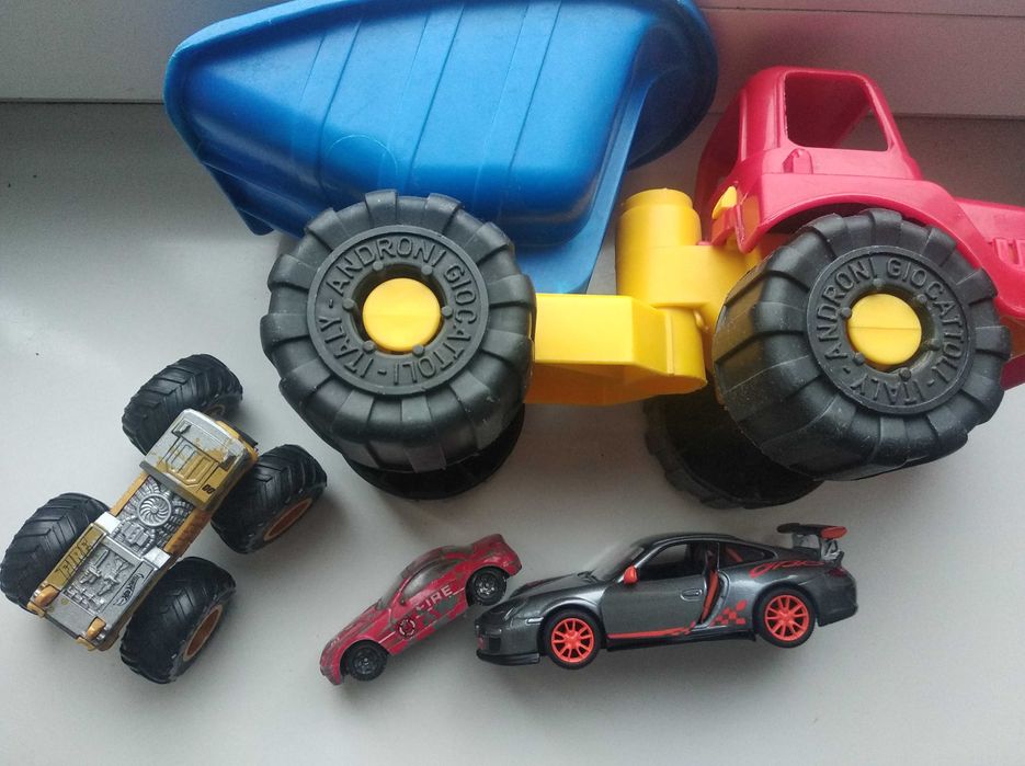 Дитячі машинки гарної якості