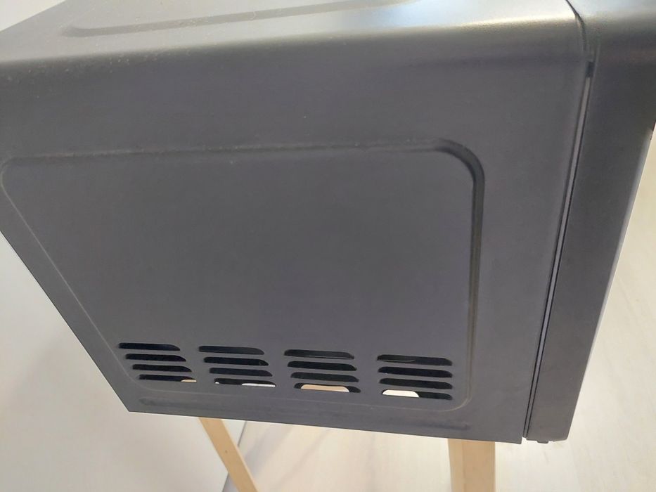 Kuchenka mikrofalowa uszkodzona