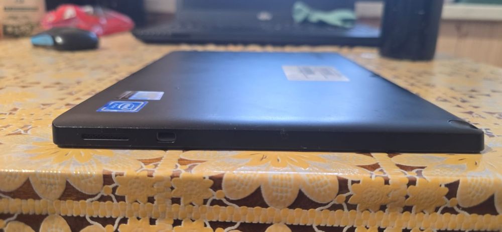 Планшет Lenovo Tablet 10 (4/64 ГБ) на Windows 11 + стілус / Обмін на Android