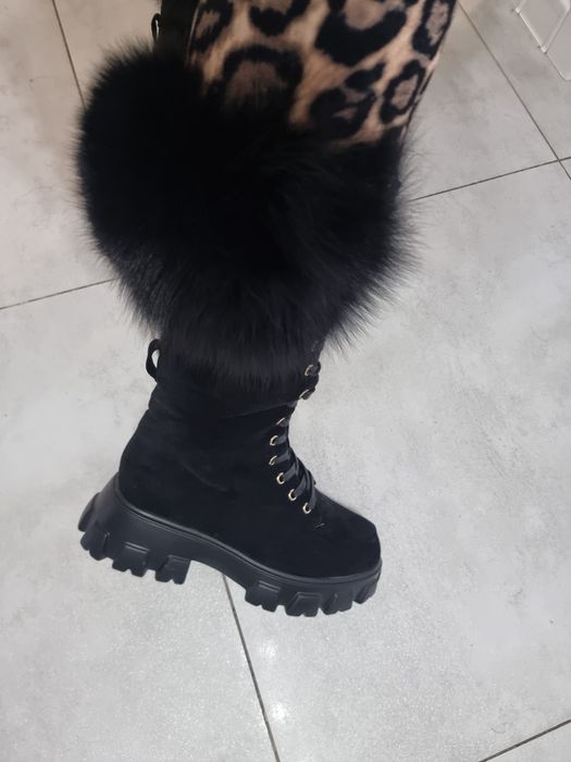 Czarne zamszowe Botki trapery workery z futerkiem naturalnym  39