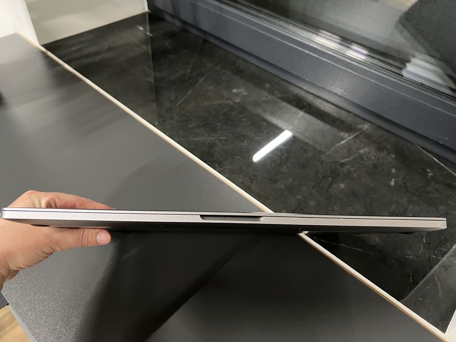 MacBook Pro A1707 16GB/512GB SSD - 100% ssd потужний ноутбук Apple