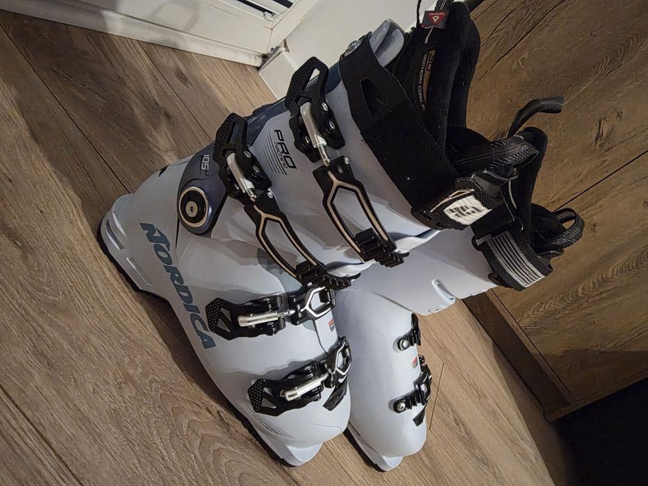 Nordica 25.5 buty narciarskie EU40 damskie Pro Machine 105