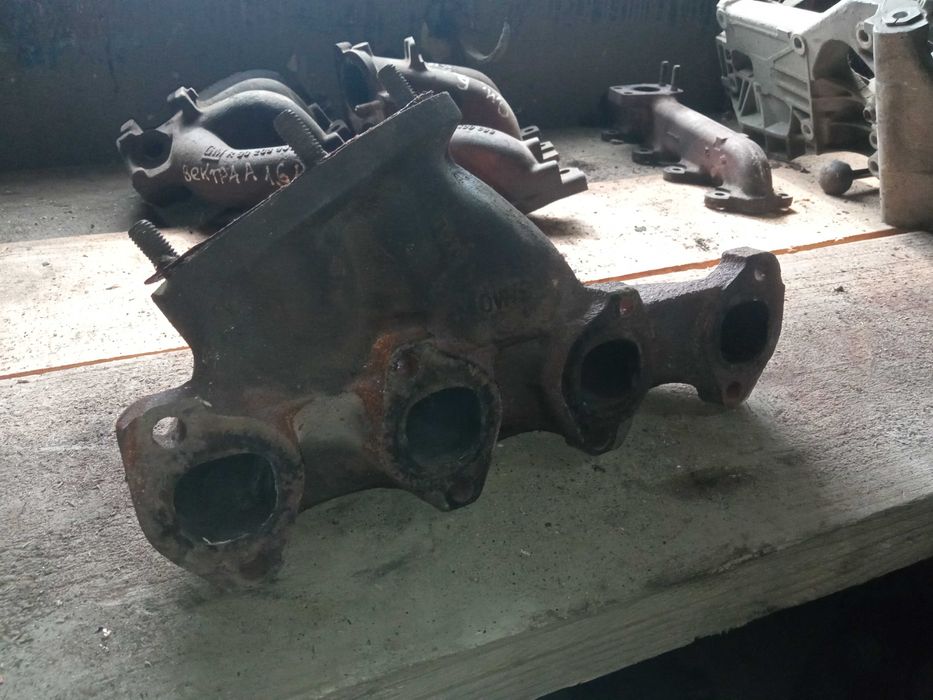 Колектор випускний коллектор випуск BMW M40 1.6 ZB1723892 Авторозборка