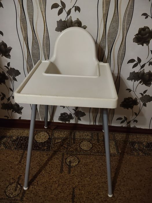 Стульчик для годування