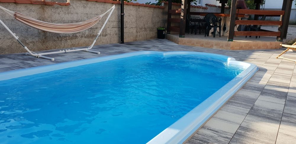 BASEN POLIESTROWY Ogrodowy wkopywany 4,7 x 2,5 x 1 m