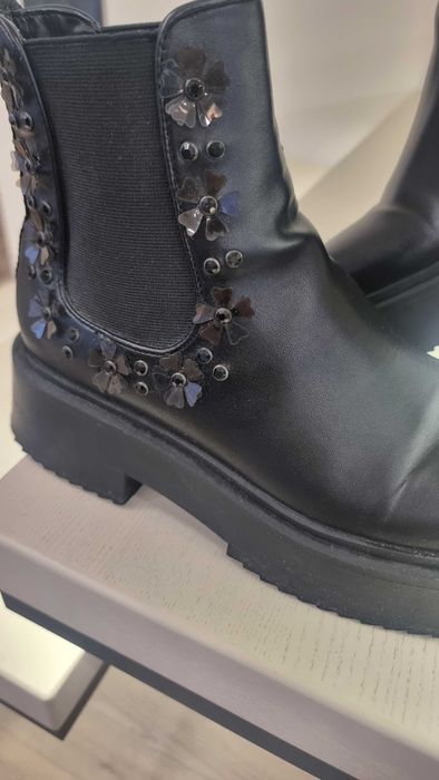 Взуття  жіноче Zara