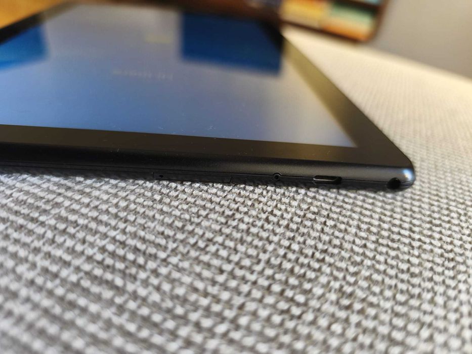 Lenovo Tab M10 HD (10.1'' - 32 GB - Preto) – Excelente Estado  – Com todos os acessórios originais
