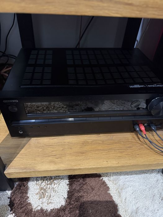 Amplituner Onkyo TX-SR309