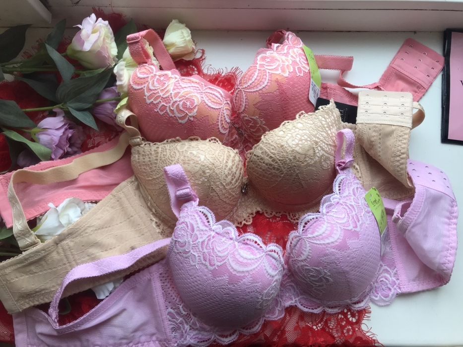 Бюстгальтер на подростка 70А