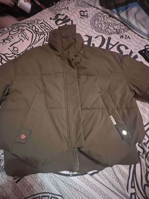 Курточка  кольру хакі  без капішона