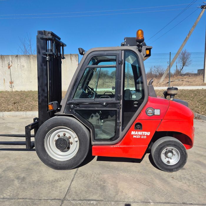 Навантажувач MANITOU 2,5 тон 2017р.