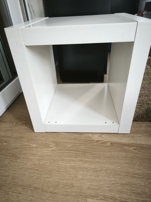 Cubo IKEA com cesto de vime