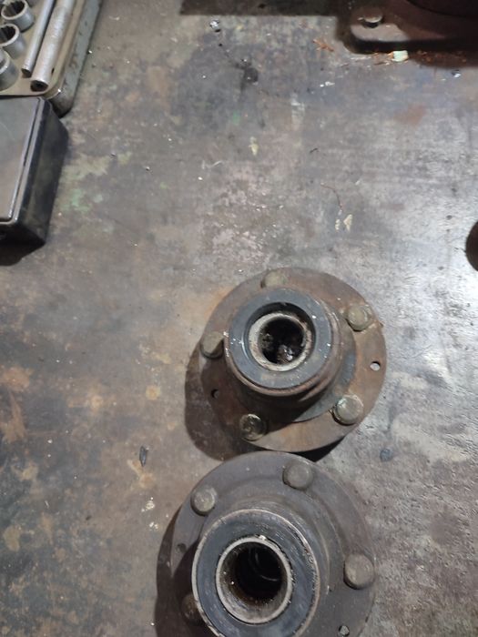 Ступиця на москвич