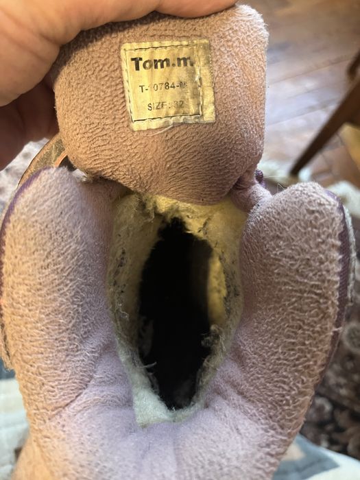 Продам детские ботинки зимние