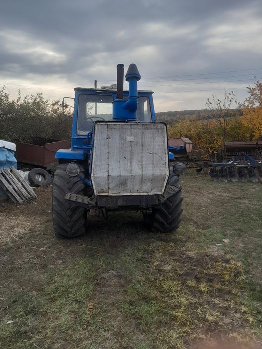 Продам трактор т150к